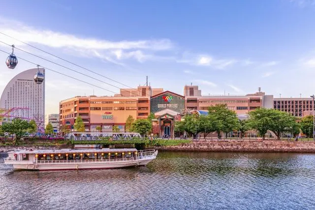 ワールドポーターズ